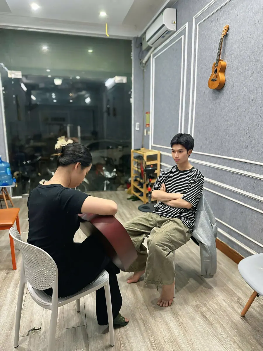 Trung tâm Âm nhạc Hoàng Hà Music
