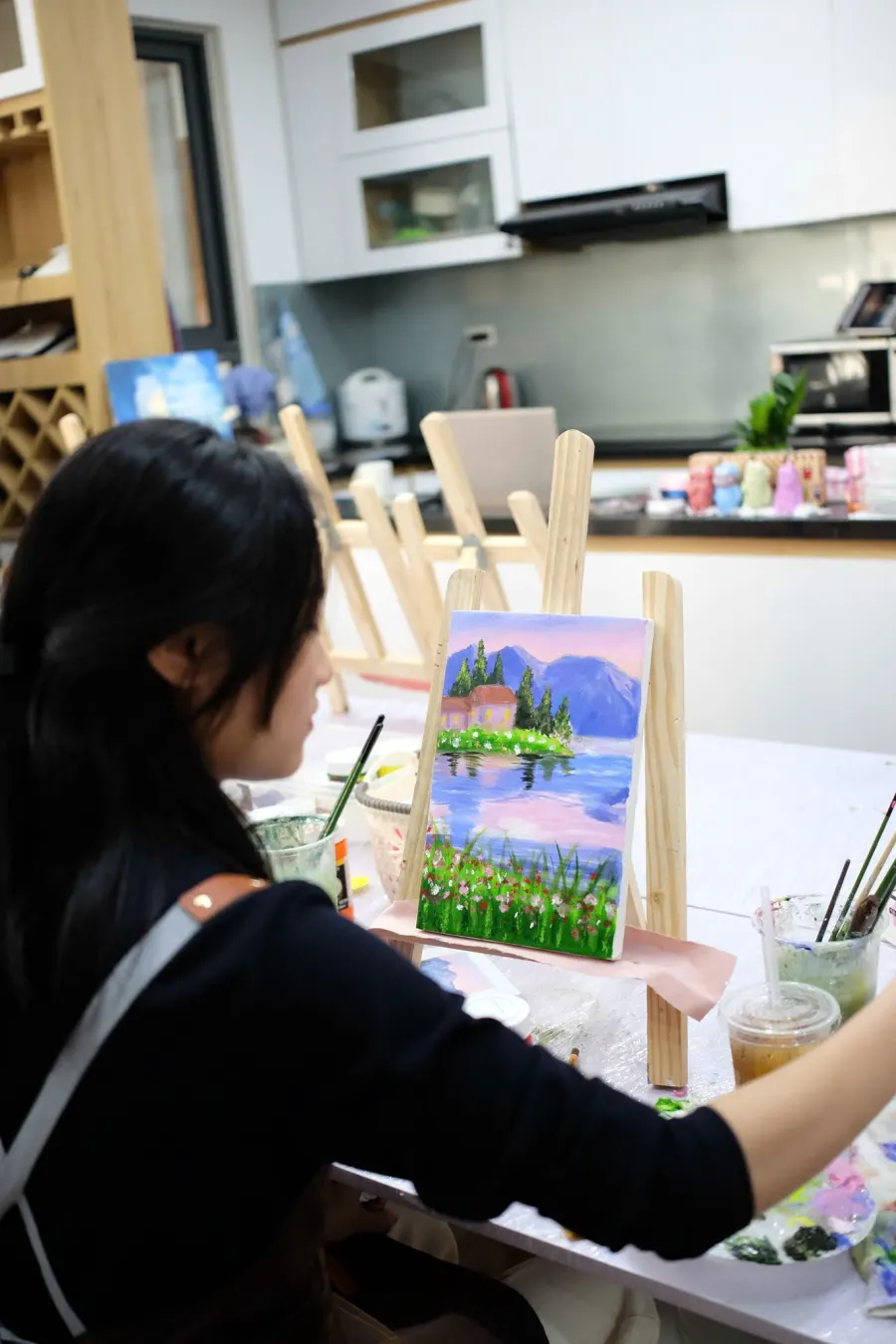 Lớp Vẽ Mây Trên Giấy
