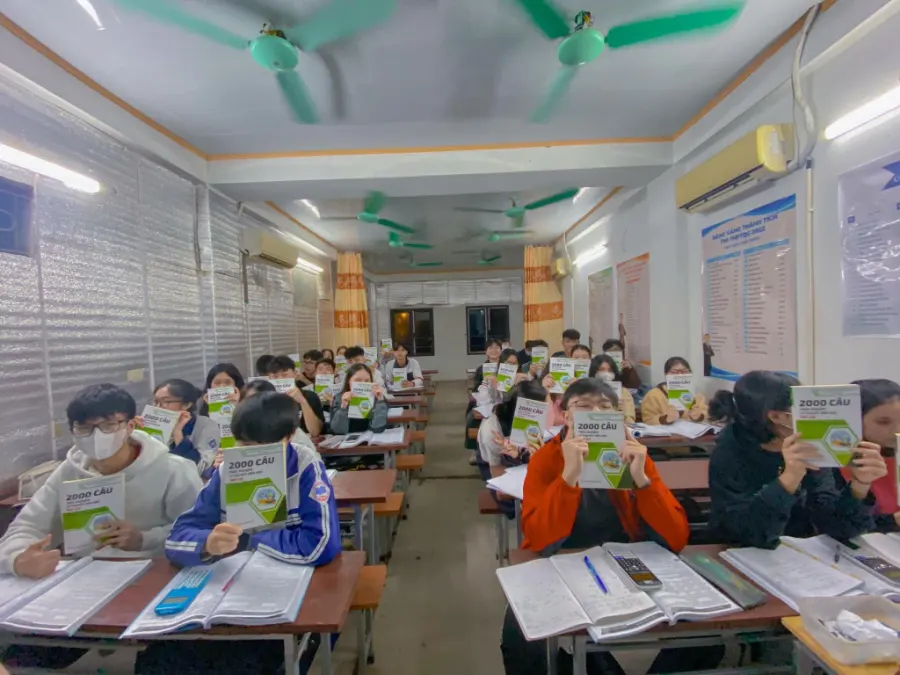 Lớp Luyện thi HóaThầy Minh Myelin
