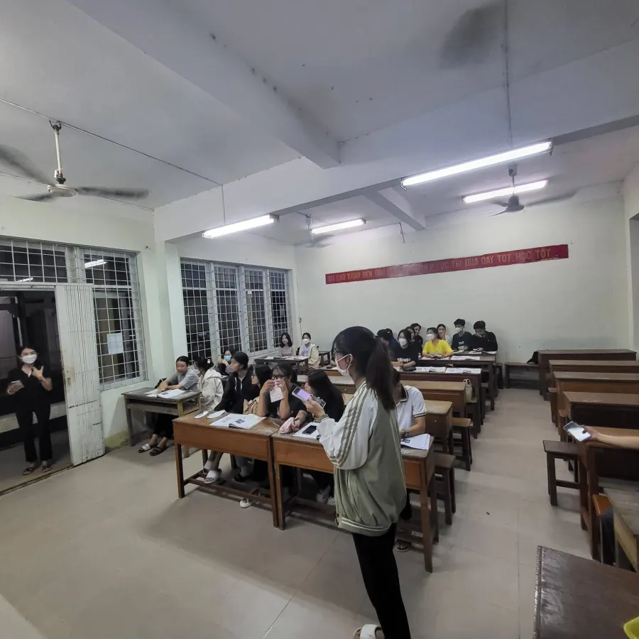 Trung tâm Anh Ngữ Louisa's Hub