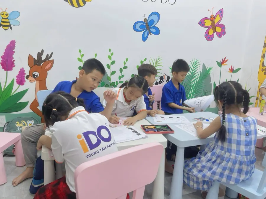 Trung tâm Ngoại ngữ Quốc tế iDO