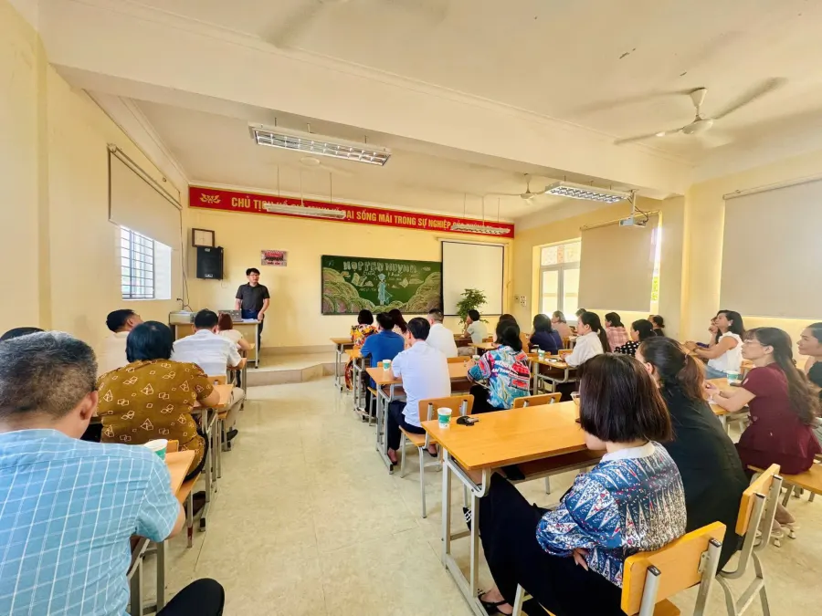 Trường THPT Chuyên Lê Quý Đôn