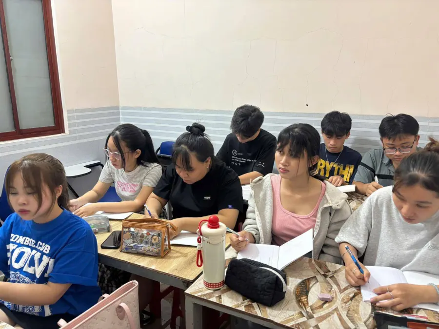 Trung tâm Hoa Ngữ Lê Trường 2