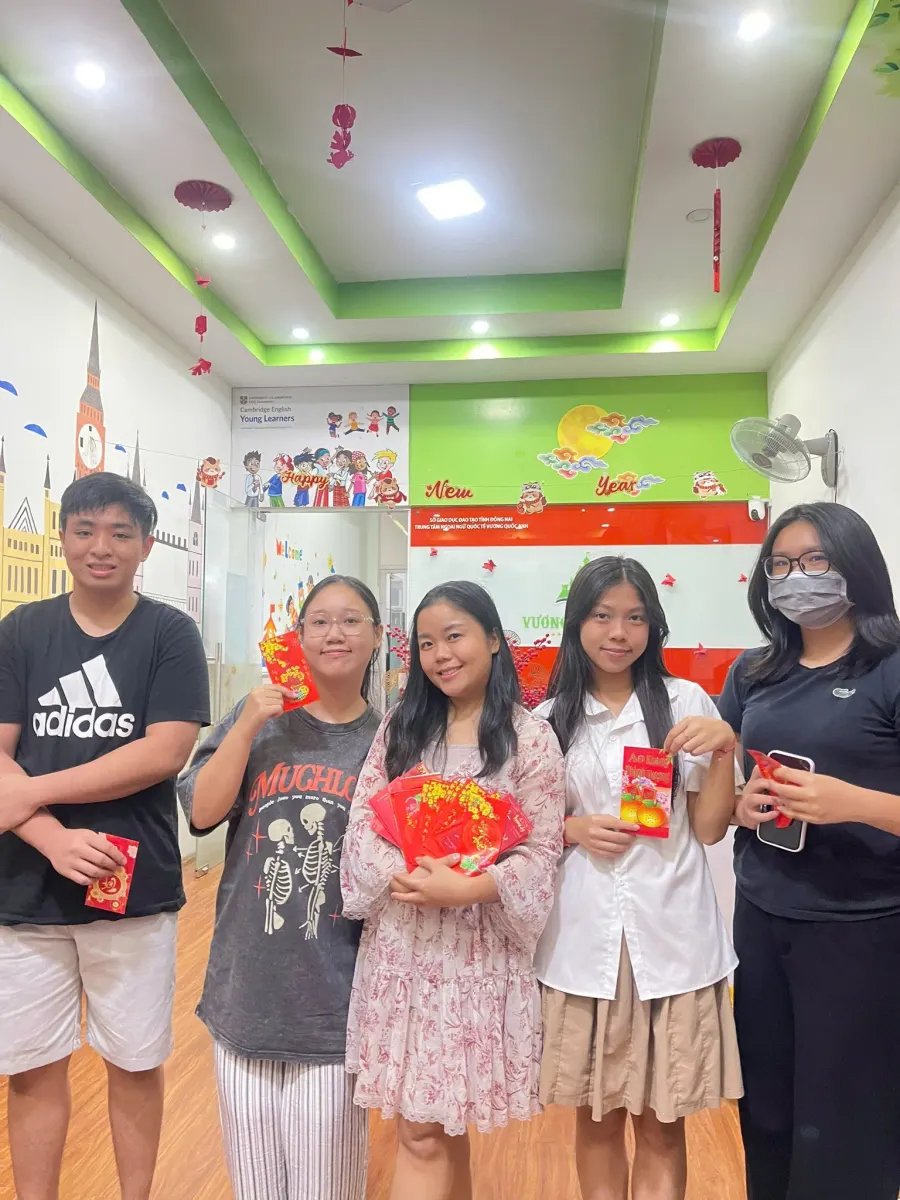 Trung tâm Vương Quốc Anh English Center
