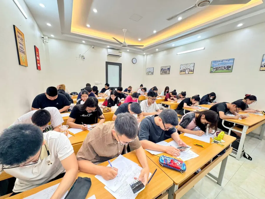 Trung tâm Luyện thi HSCHOOL