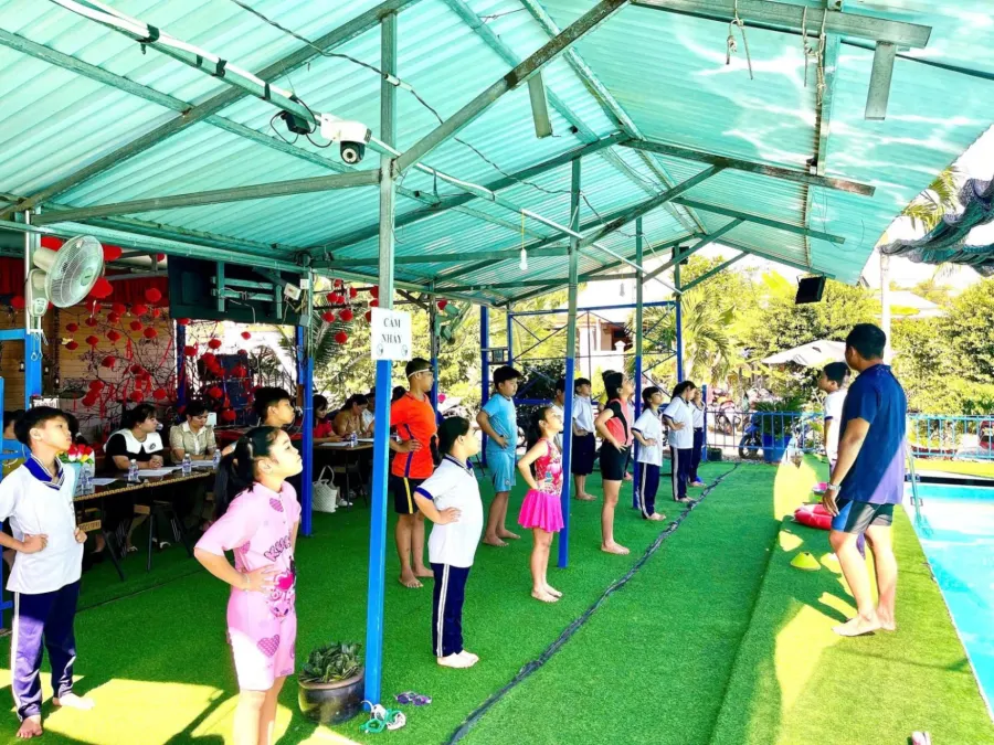 Câu lạc bộ Dạy bơi Thiên Ân