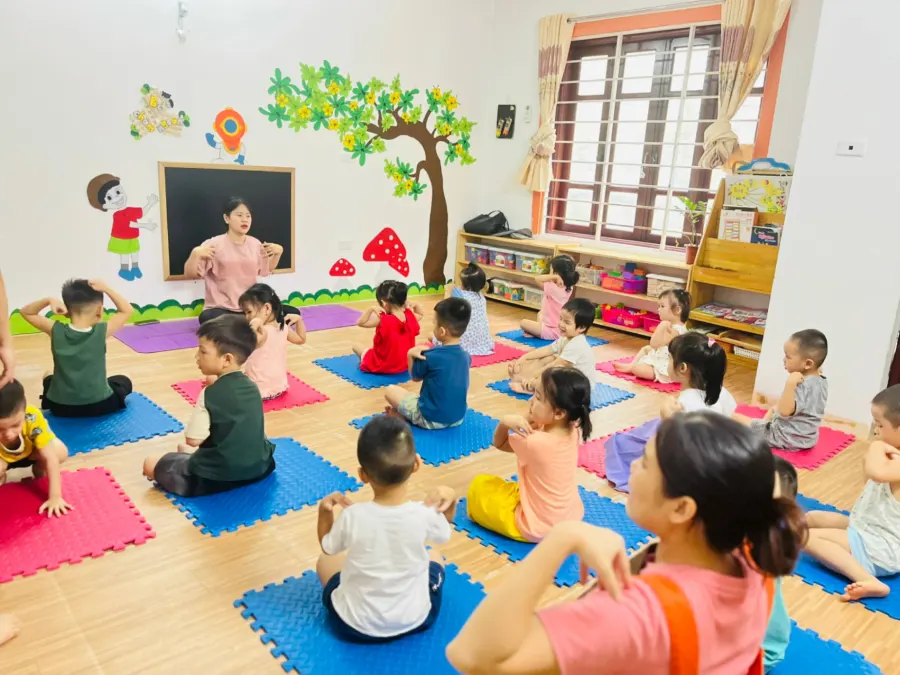Mầm Non Những Bông Hoa Nhỏ (Little Flowers Kindergarten)