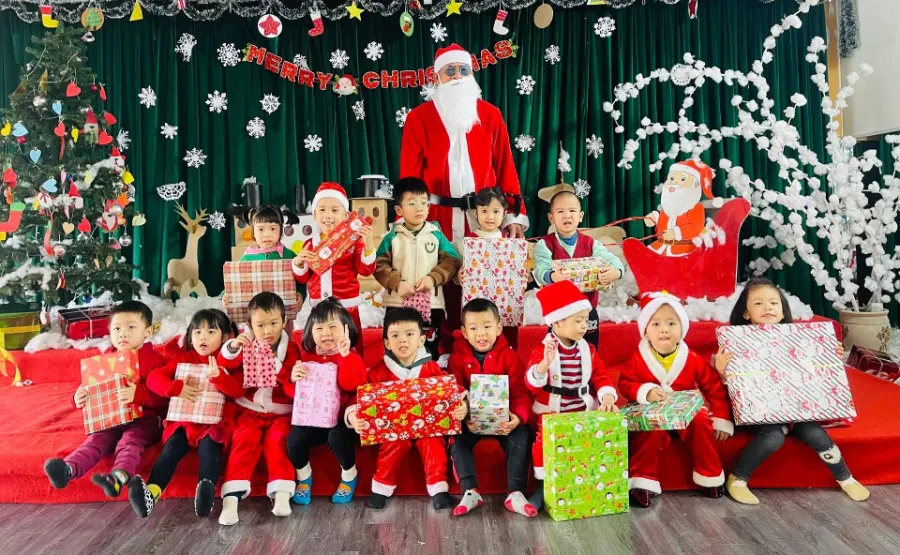 Trường mầm non Vương Quốc Xì Trum
