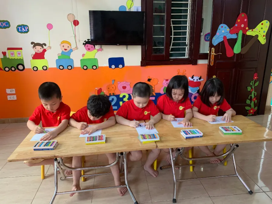 Trường mầm non tư thục Thánh Gióng - KĐT Việt Hưng