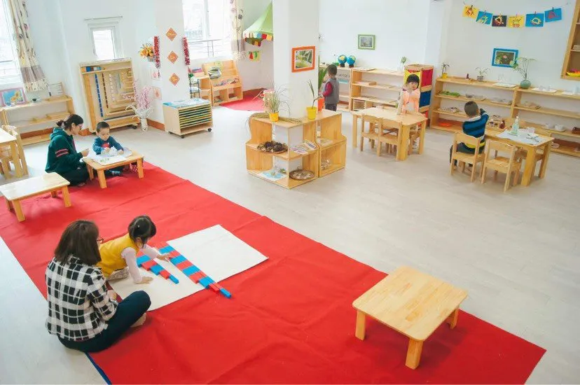 Mầm non Funny Kids Montessori Cầu Giấy