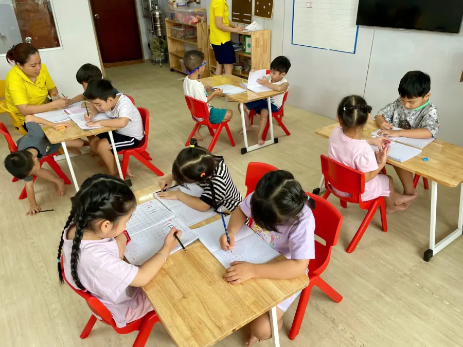 Trường Mẫu Giáo Sóc Nâu