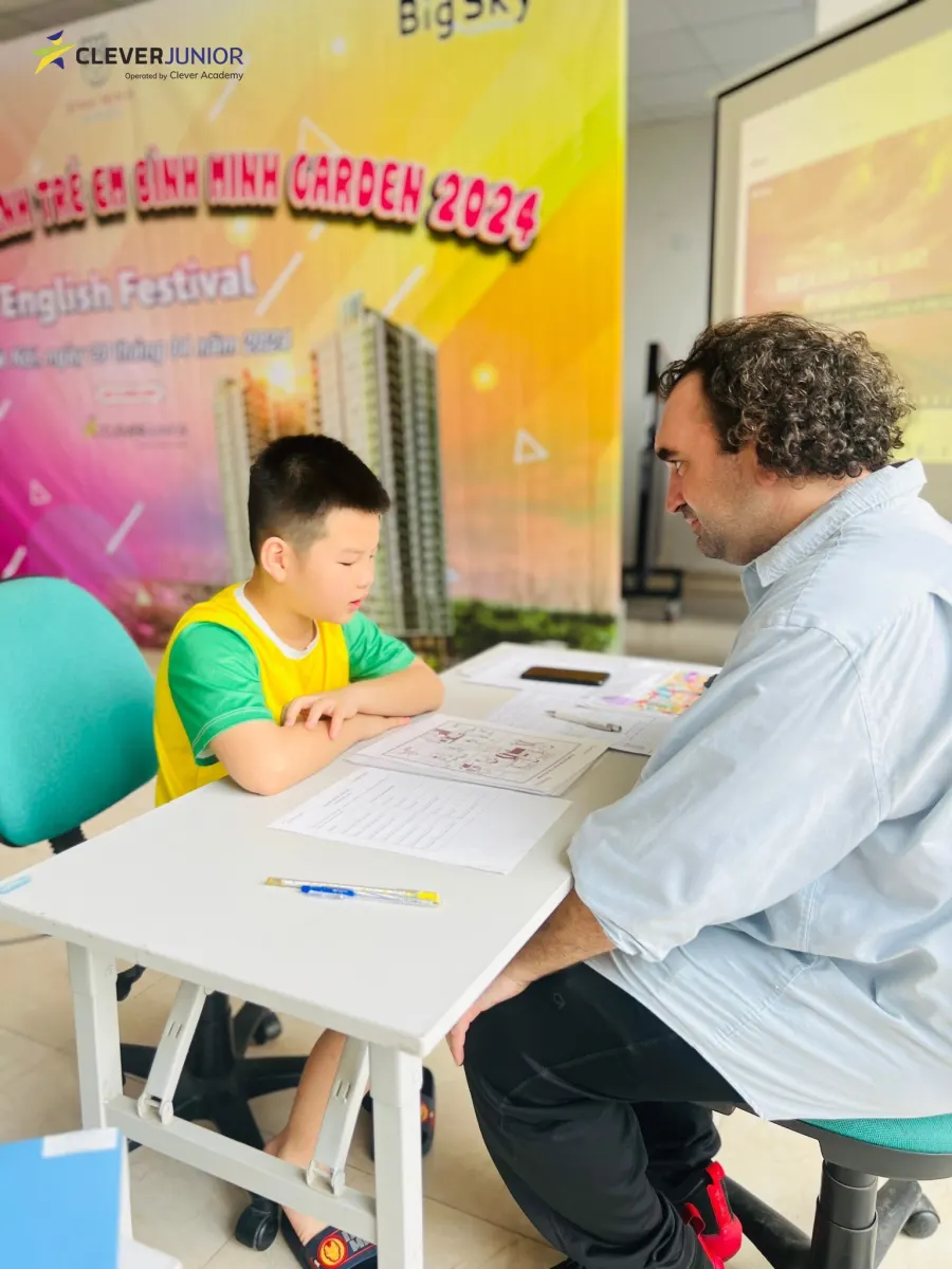 Trung tâm Anh ngữ trẻ em Clever Junior Long Biên