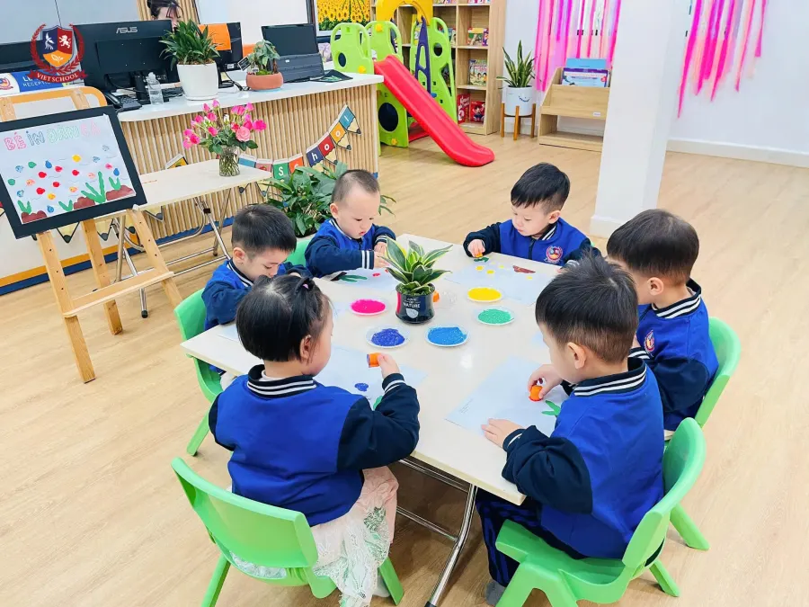 Trường Mầm Non Vietschool - Triều Khúc, Thanh Xuân