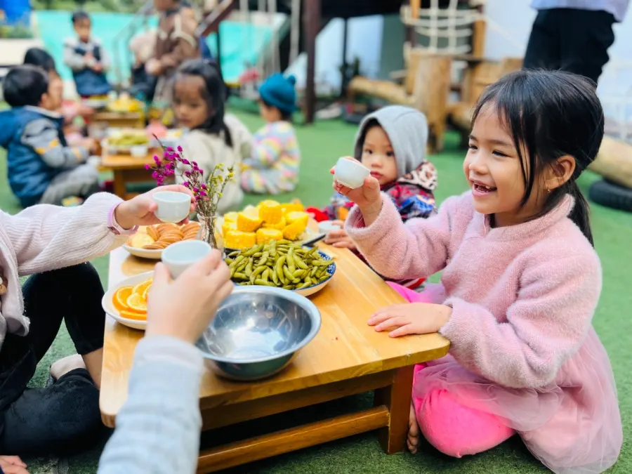 Mầm non Ấm & Êm Montessori - Ecopark, Văn Giang