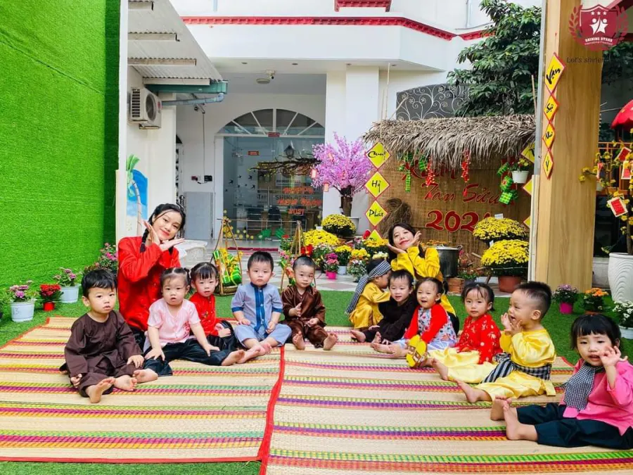 Trường Mầm Non Ngôi Sao Tuổi Thơ - Shiny Little Stars