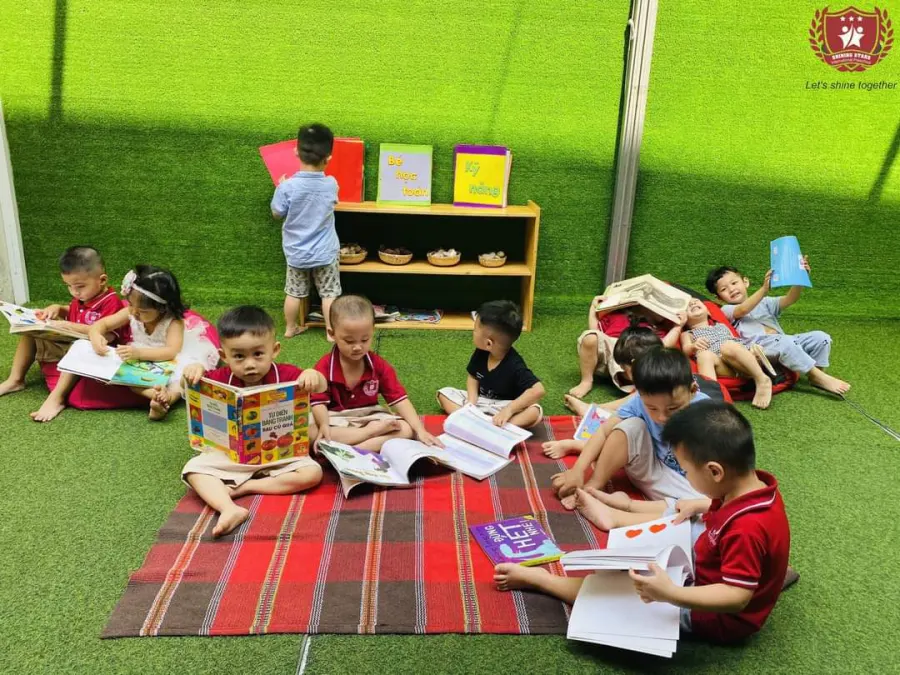 Trường Mầm Non Ngôi Sao Tuổi Thơ - Shiny Little Stars