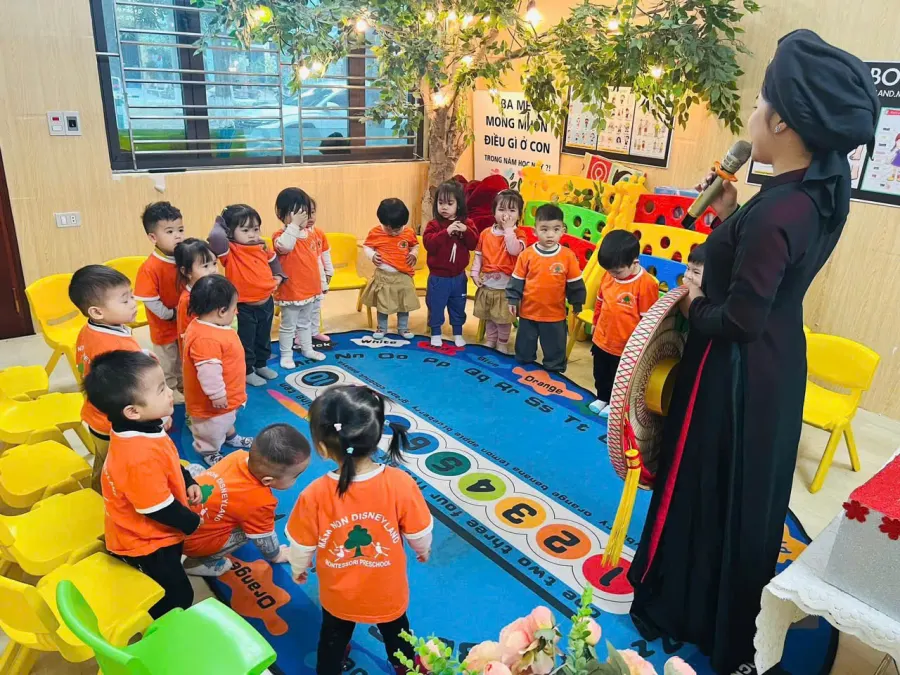 Trường mầm non Disneyland Montessori - Đền Lừ