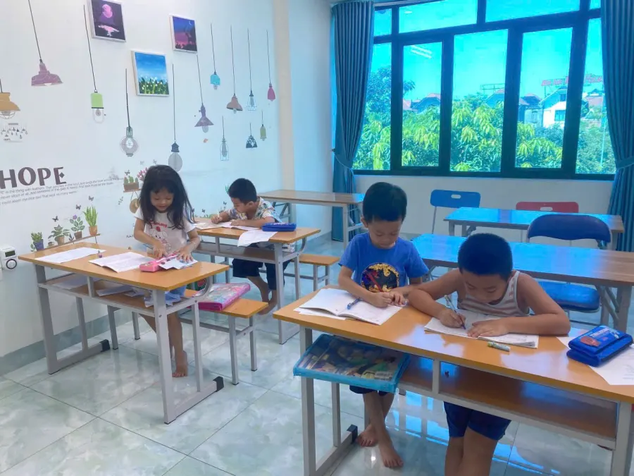 CoreMath Lớp Toán cô An - Vinhomes Tây Mỗ