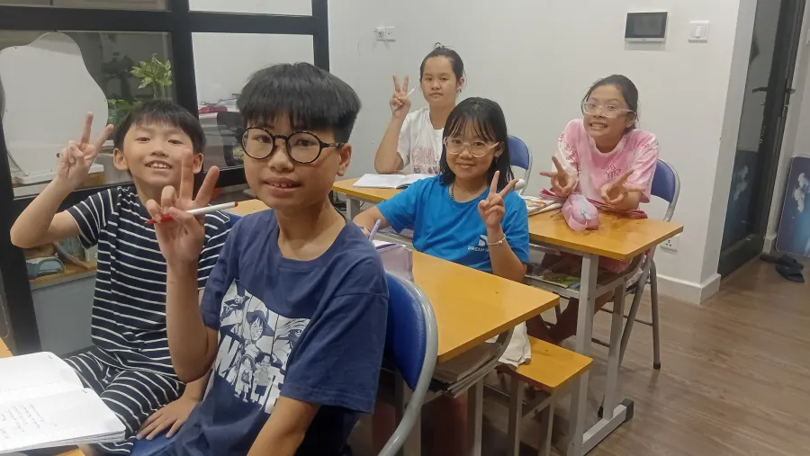 CoreMath Lớp Toán cô An - Vinhomes Tây Mỗ