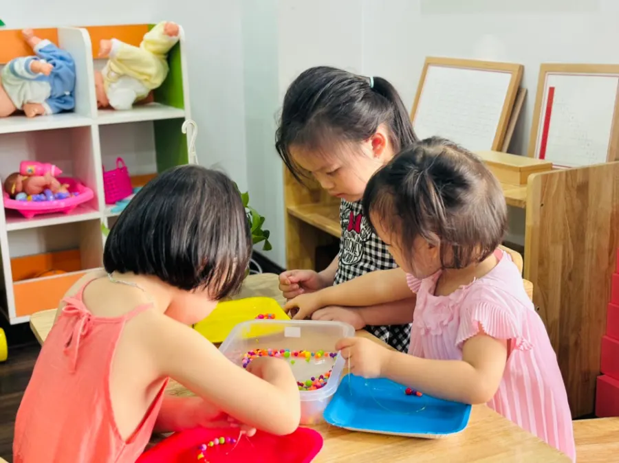 Mầm Non Táo Xanh (GREEN APPLE MONTESSORI KINDERGARTEN)