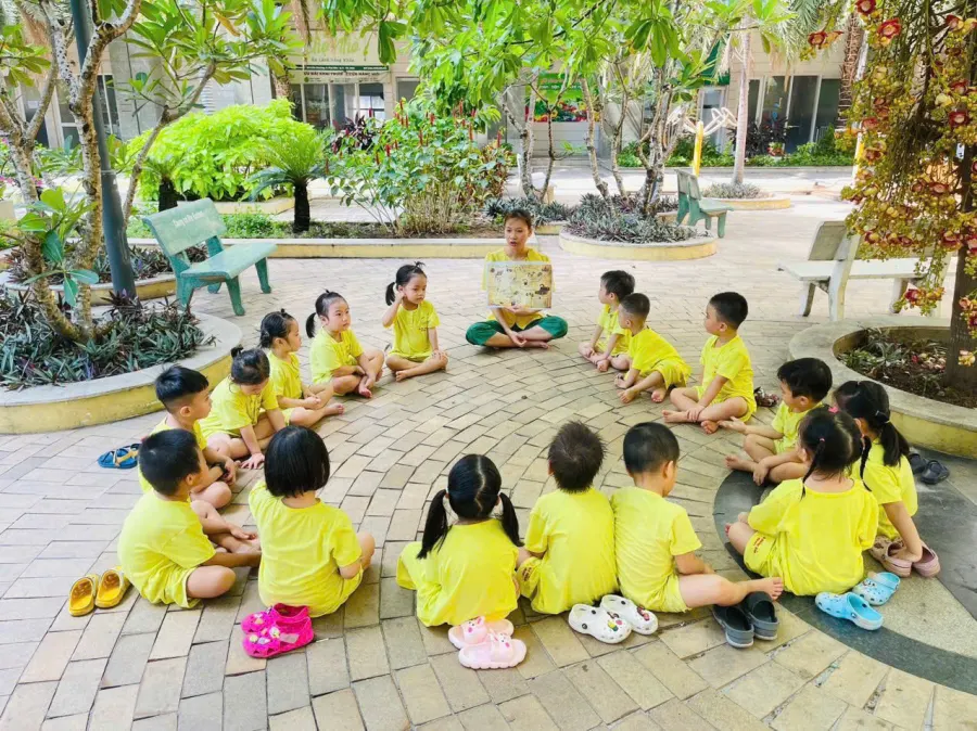 Trường Mầm Non Con Mèo Vàng (Yellow Kitty)