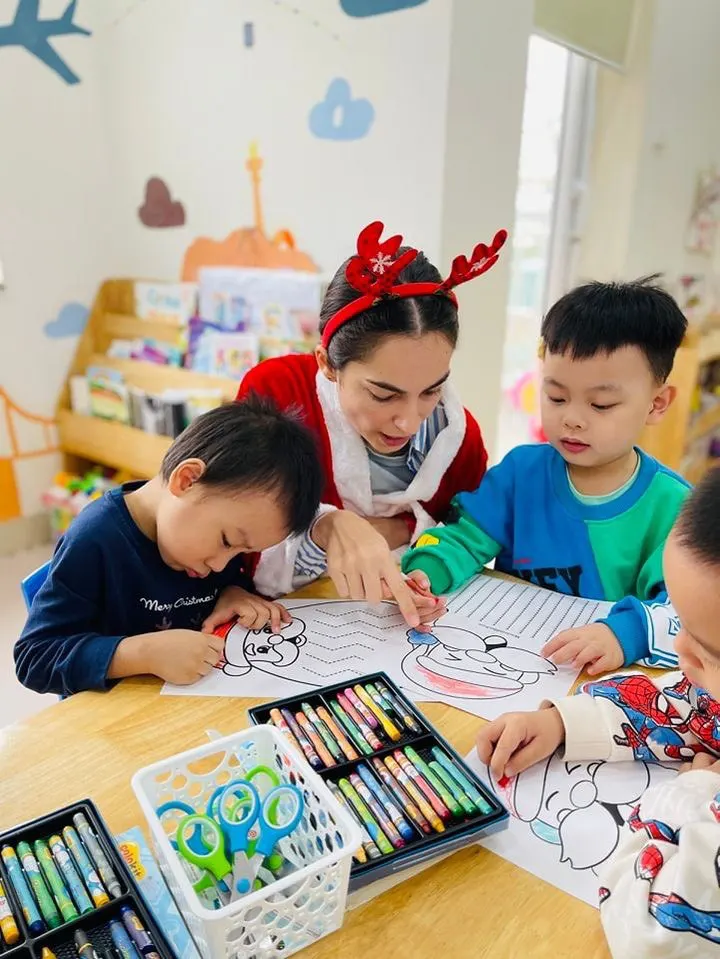 Mầm Non Happy Garden Preschool - Ngoại Giao Đoàn
