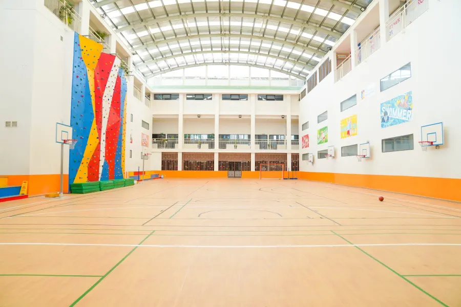 Trường Tiểu học Song ngữ Quốc tế Hoàng Gia (ROYAL SCHOOL)