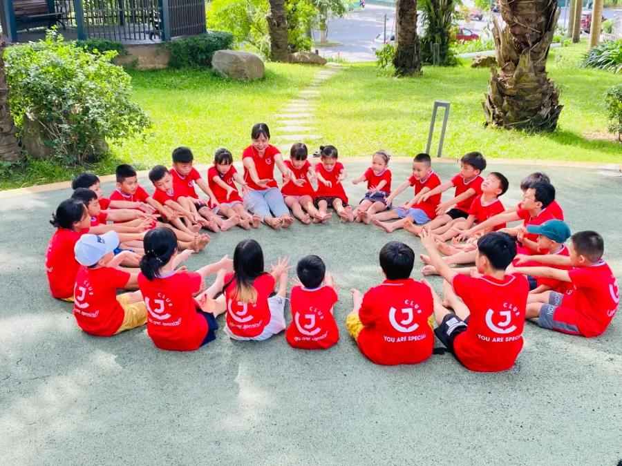 Trung Tâm Ngoại Ngữ Thực Nghiệm JCLUB