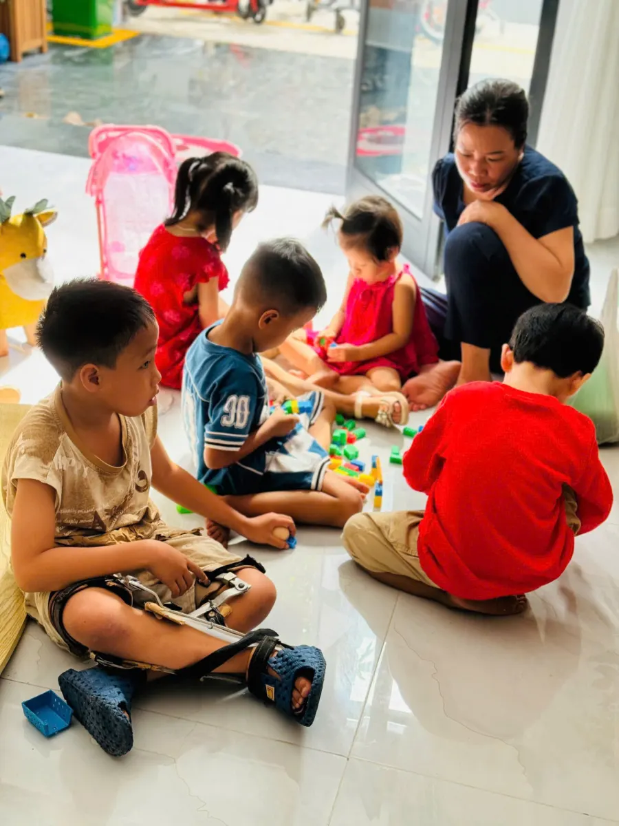 TRUNG TÂM CAN THIỆP CHẬM NÓI - TỰ KỶ HAPPY HOUSE QUẬN 9, VINHOME GRAND PARK