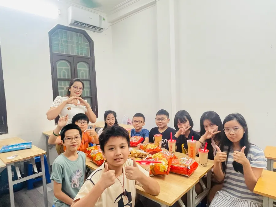 Trung tâm Tiếng Anh cô Hoàng Hương - English Ms Hoang Huong - cơ sở 1 Khuất Duy Tiến