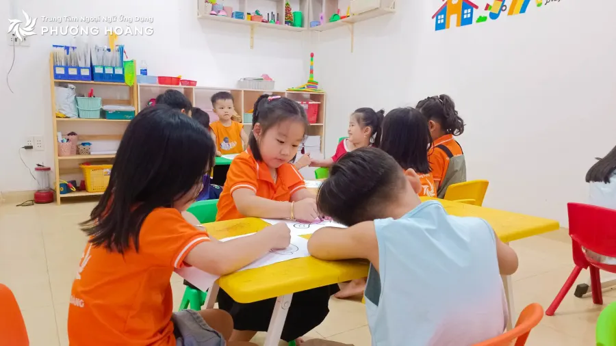 Trung tâm Ngoại Ngữ Ứng Dụng Phượng Hoàng (Phượng Hoàng English)
