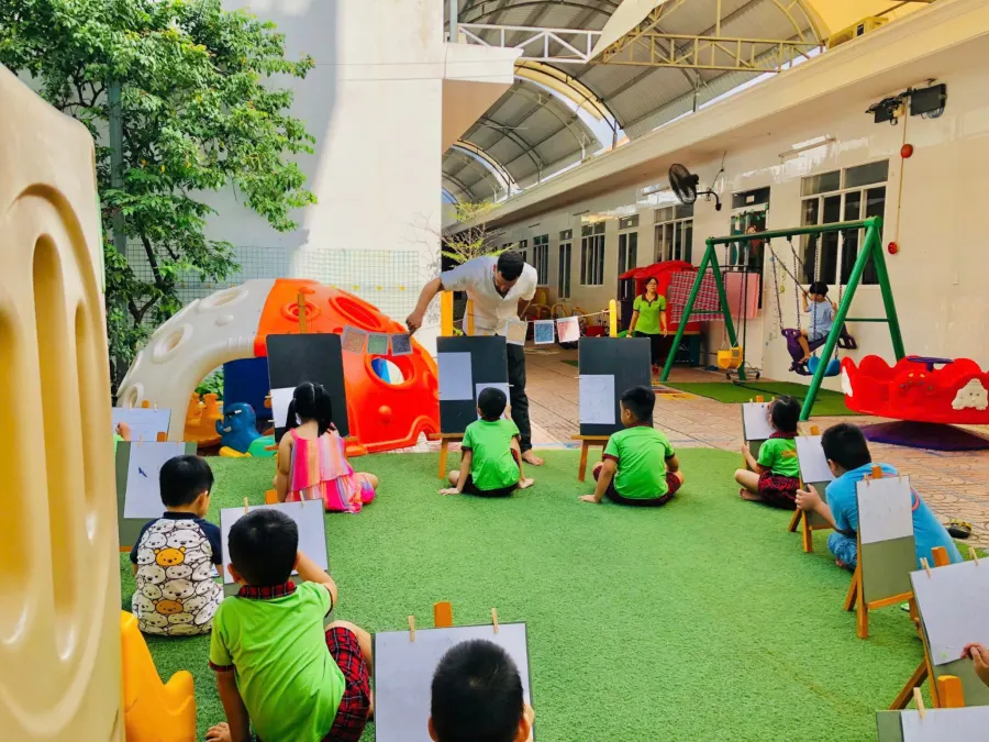 Trường Mầm Non Dâu Tây Đỏ - Strawberry Kindergarten