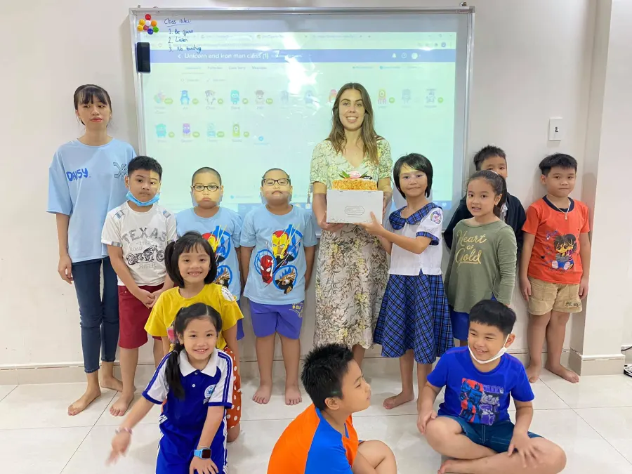 Trung tâm Anh ngữ SMF - Mai Văn Vĩnh, Quận 7