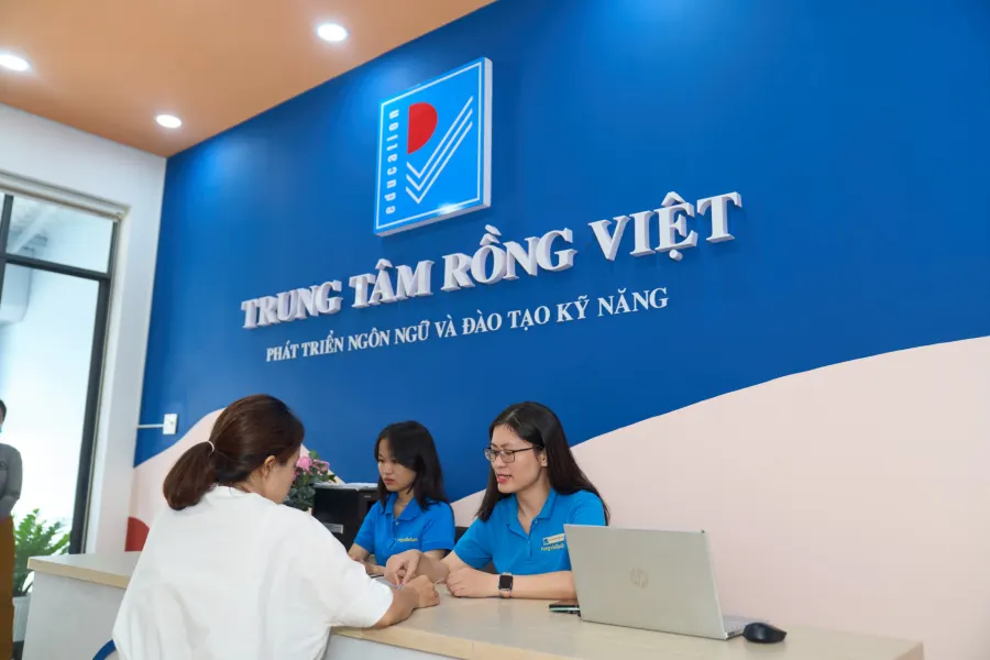 Trung Tâm Rồng Việt - Cầu Kiệu (Phú Nhuận, Tp.HCM)