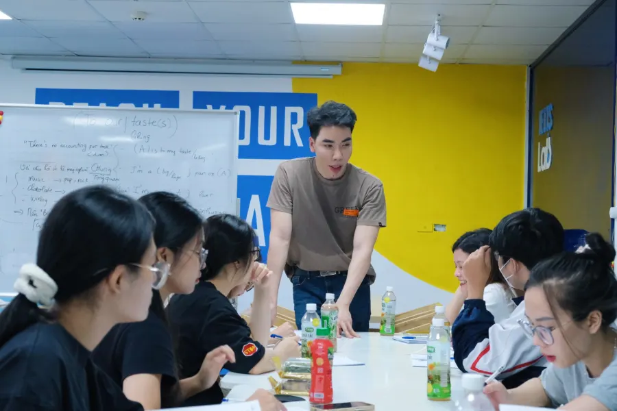 Trung Tâm Tiếng Anh IELTS Lab - Nguyễn Văn Tuyết, Đống Đa