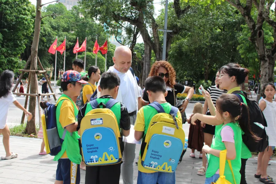 Trung Tâm Tiếng Anh Trẻ Em BeeSchool Việt Hưng