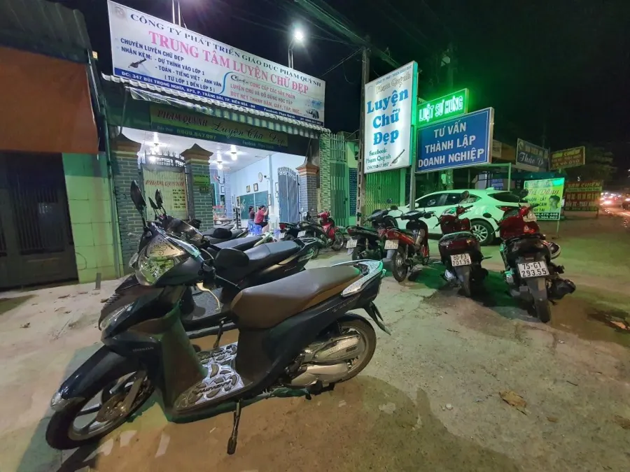 Trung tâm Luyện Chữ Đẹp Phạm Quỳnh
