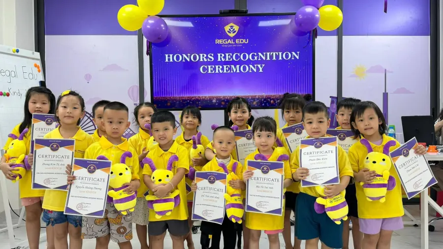 Trung Tâm Anh Ngữ Regal Edu