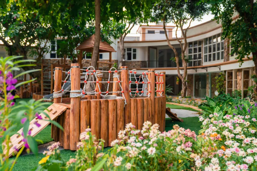 Trường Mầm non Đa ngữ Montessori Le Macaron