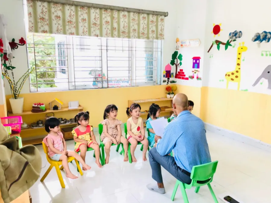 Mầm Non Hoa Thủy Tiên IQ - Kiến Hưng