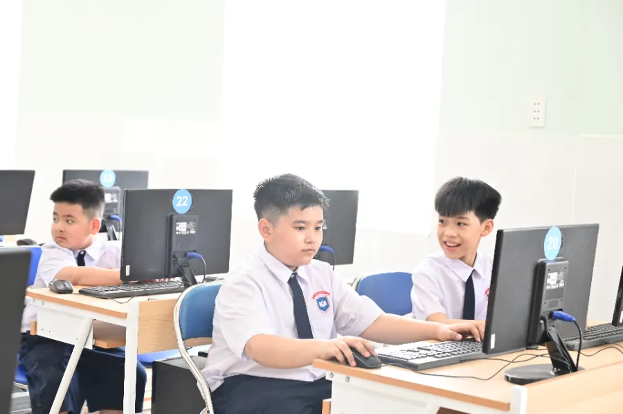 Trường Trung Tiểu Học Marie Curie
