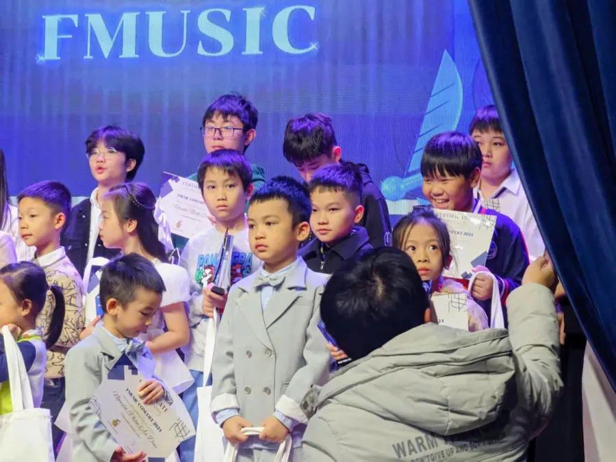 Trung tâm nghệ thuật FMUSIC