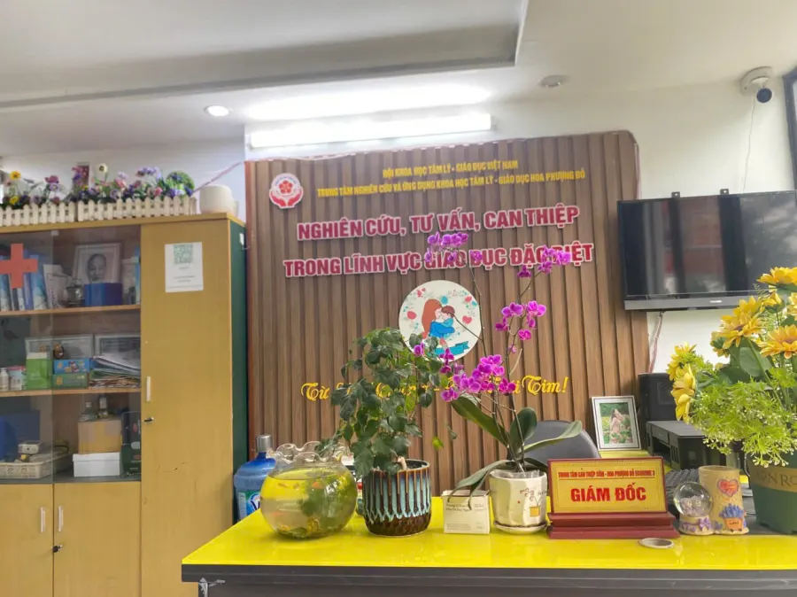 Trung Tâm Nghiên Cứu, Tư Vấn, Can Thiệp Sớm Hoa Phượng Đỏ