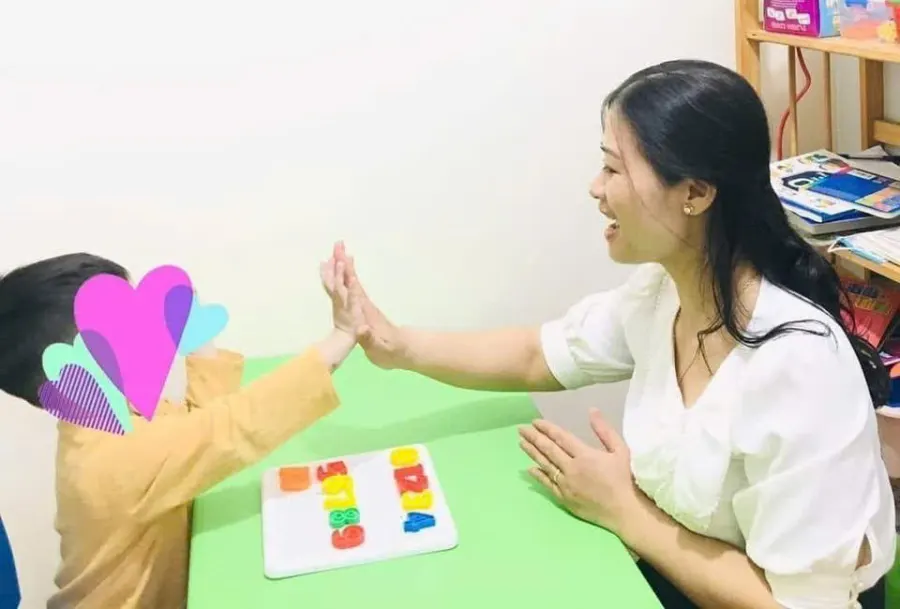 Trung Tâm Nghiên Cứu, Tư Vấn, Can Thiệp Sớm Hoa Phượng Đỏ