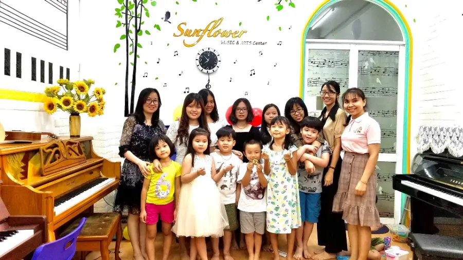 Trung Tâm Giáo Dục Nhạc Họa Piano & Vẽ Sunflower