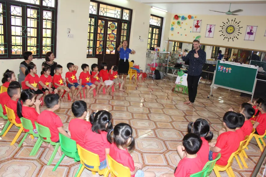 Trường mầm non Hoa Sen