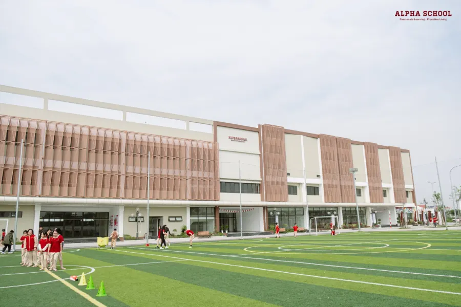 Trường Liên Cấp Alpha School