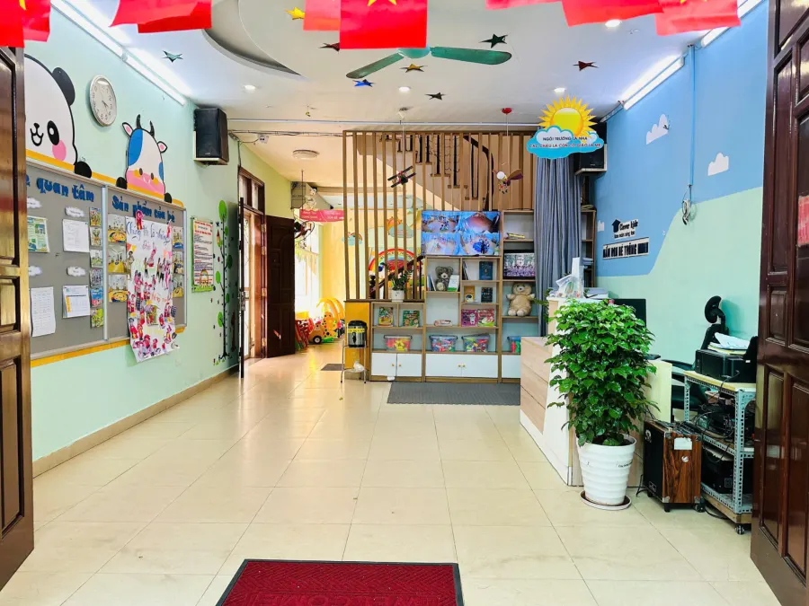 Trường Mầm Non Bé Thông Minh ( Clever Kids )