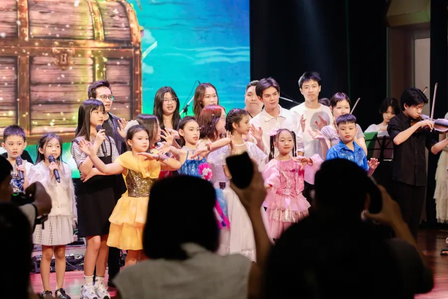 Trung tâm nghệ thuật Leo