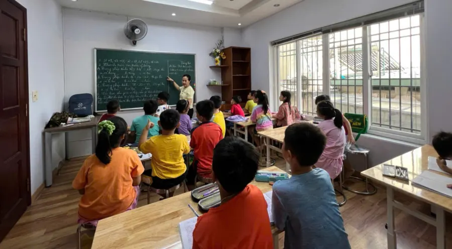 Le Hoa Educations (Mầm non - Bán trú - Dạy kèm)